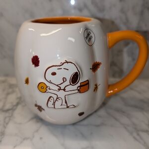 🆕️ Peanuts x Rae Dunn Pumpkin Spice Snoopy Shaped Ceramic Mug White Orange 🎃